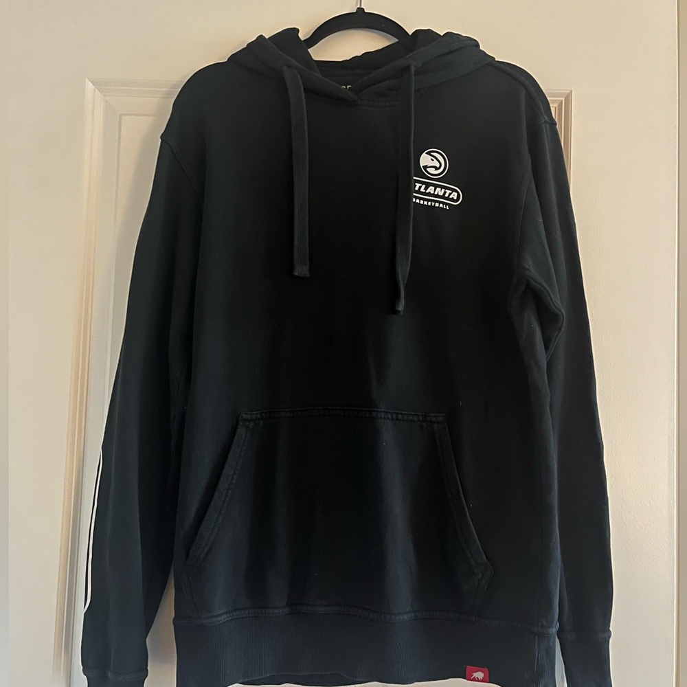 Men’s Size Small Atlanta Hawks Sportique Black Hoodie